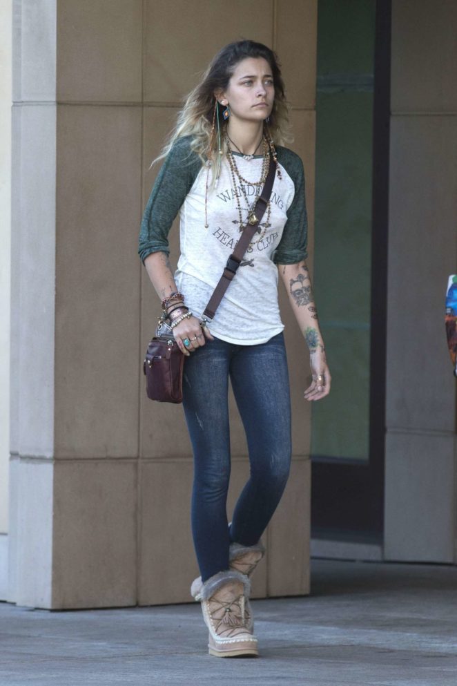 Paris Jackson - Looks casual out in Beverly Hills